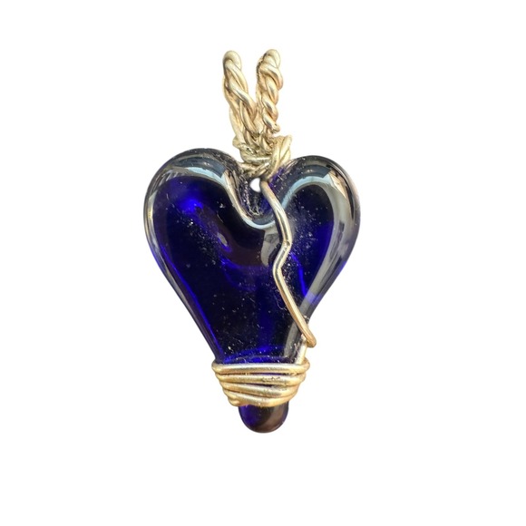 Blue Stone Heart Wired Handcrafted Pendant Silver - Picture 3 of 9